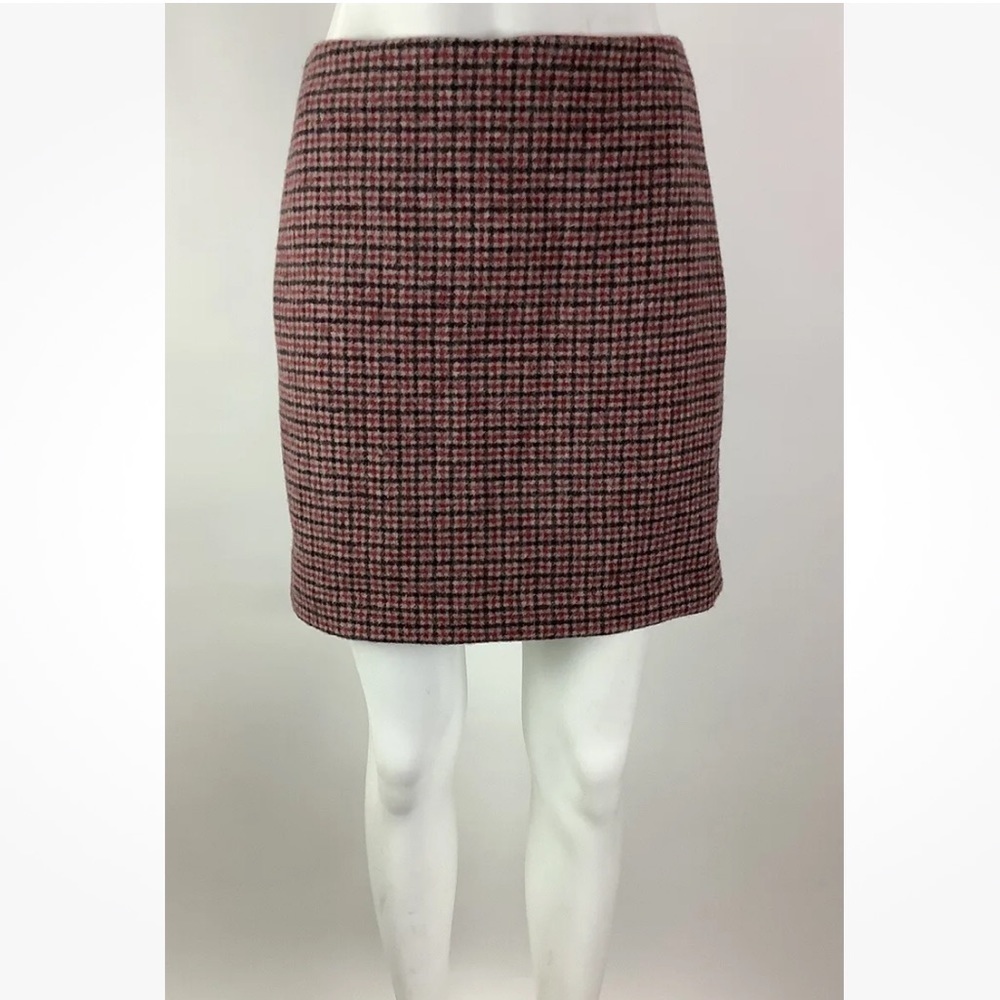 Uniqlo Pink and Black A-Line Skirt